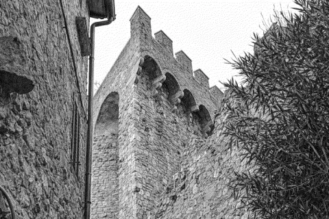 Torre triangolare