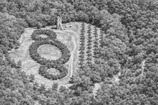 Land Art “Terzo Paradiso” di Michelangelo Pistoletto